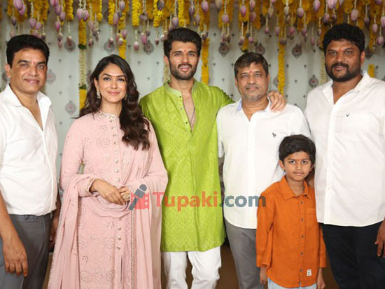 Pics From VD13 Pooja Ceremony